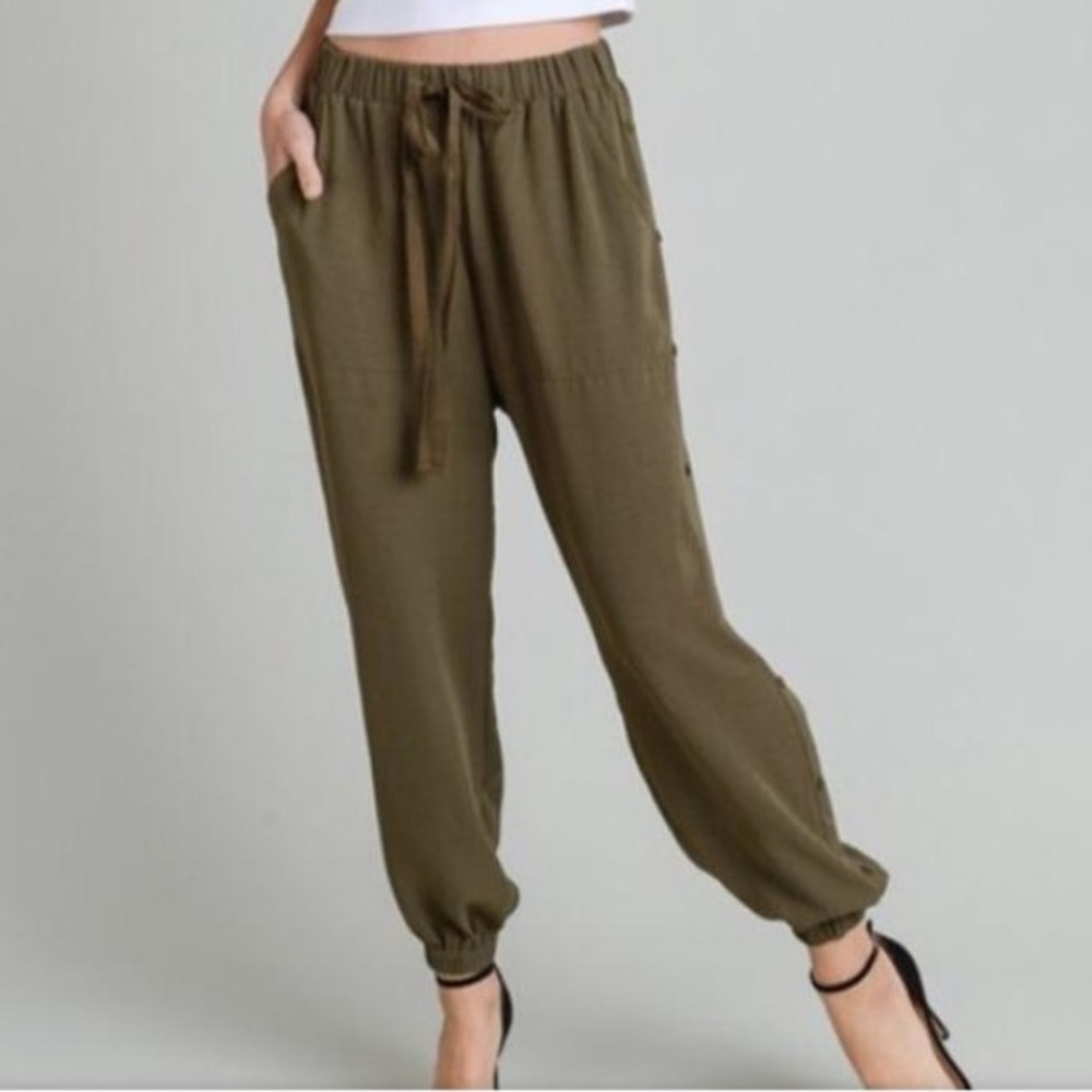Doe & Rae OLIVE GREEN PANTS